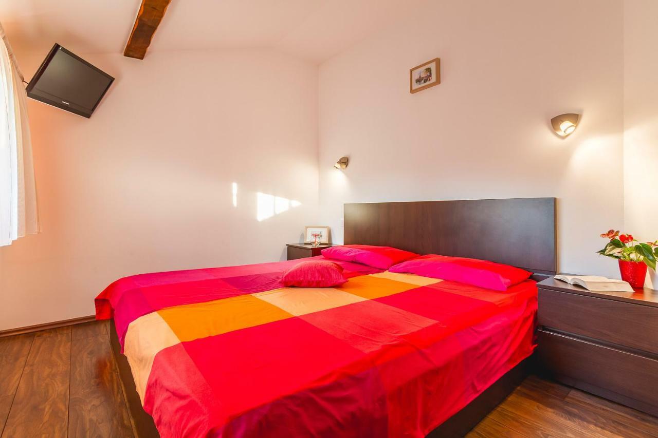 Apartment Lena Rijeka Bagian luar foto