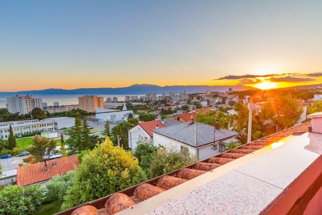 Apartment Lena Rijeka Bagian luar foto
